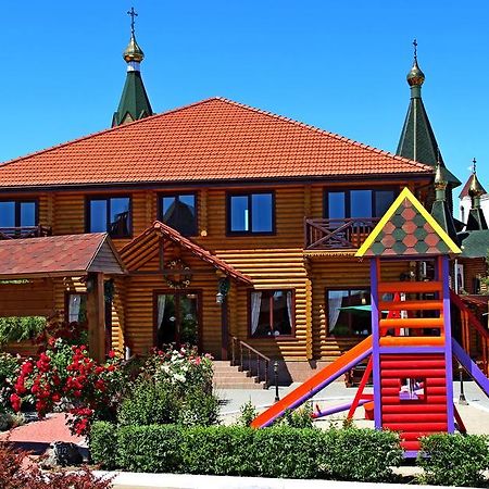 Комплекс Відпочинку Пампушка & Подушка Hotel Burlach'ya Balka Bagian luar foto