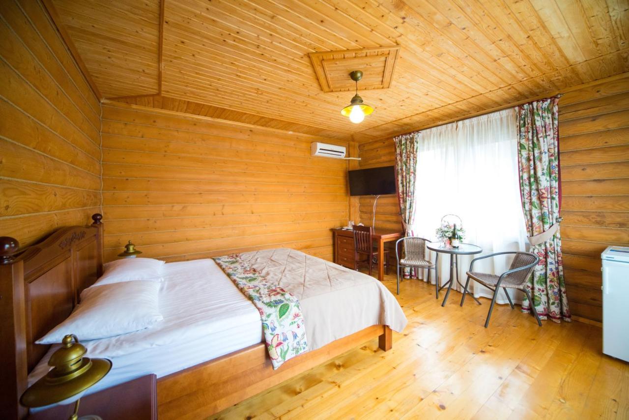 Комплекс Відпочинку Пампушка & Подушка Hotel Burlach'ya Balka Bagian luar foto