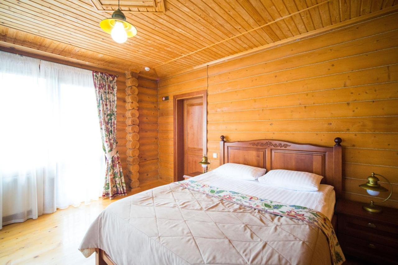 Комплекс Відпочинку Пампушка & Подушка Hotel Burlach'ya Balka Bagian luar foto