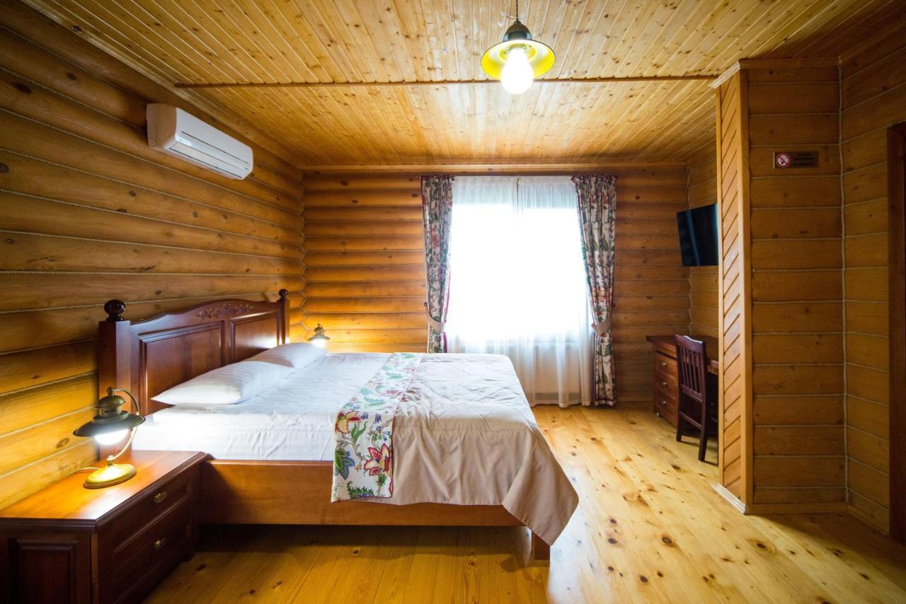 Комплекс Відпочинку Пампушка & Подушка Hotel Burlach'ya Balka Bagian luar foto