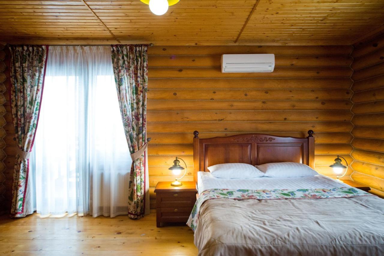 Комплекс Відпочинку Пампушка & Подушка Hotel Burlach'ya Balka Bagian luar foto
