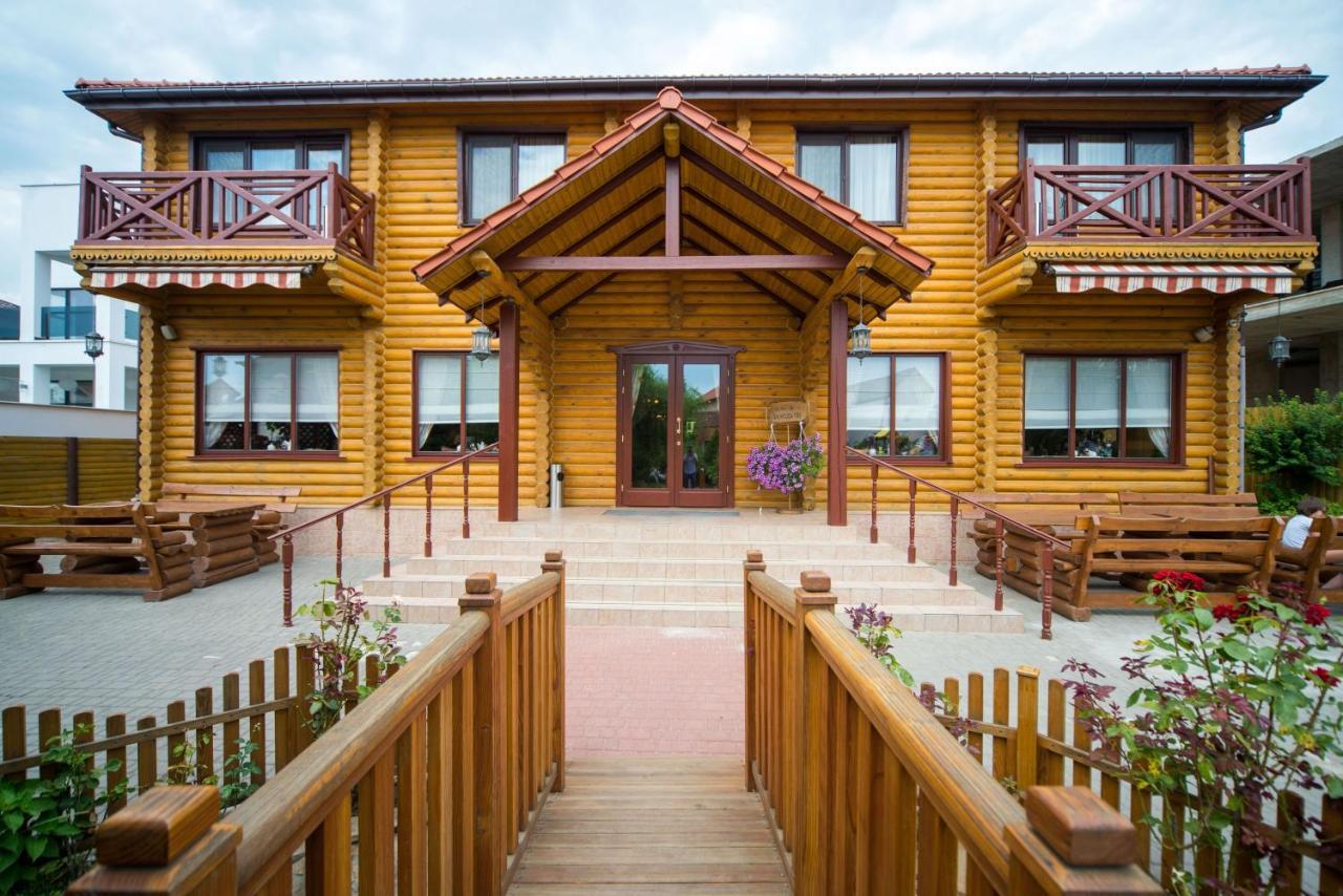 Комплекс Відпочинку Пампушка & Подушка Hotel Burlach'ya Balka Bagian luar foto